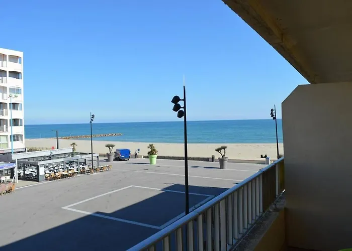 Bien Place Avec Terrasse En Face De St Cyprien Sc220-009 생시프리앙