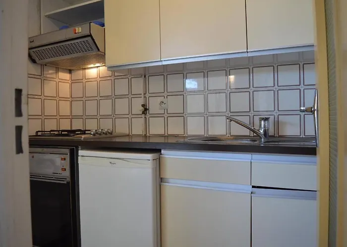 아파트 Bien Place Avec Terrasse En Face De St Cyprien Sc220-009 *
